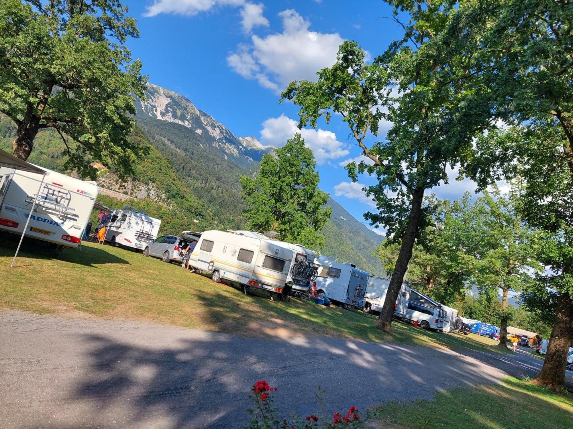 Bungalow Perun Blejska Dobrava 外观 照片